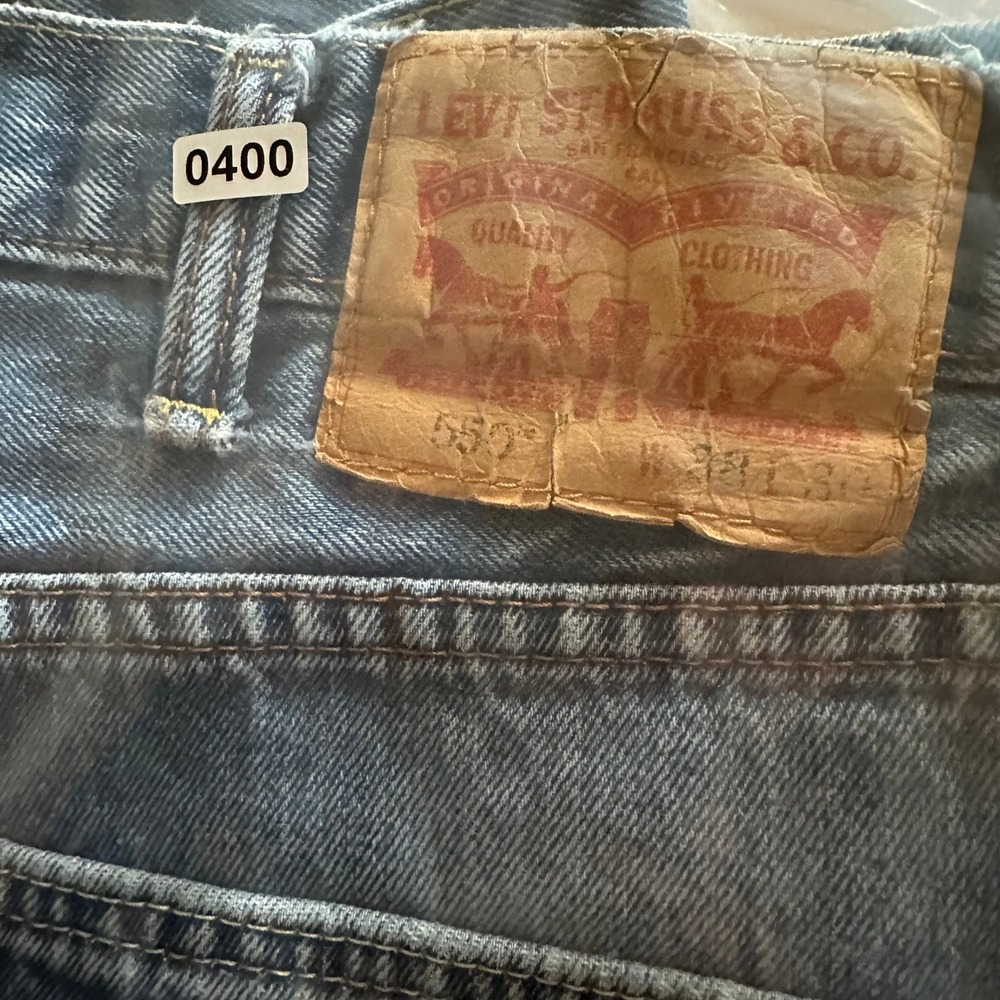 Levis 550 Jeans Mens 38x30 Blue Relaxed Fit Tapered Leg Denim Pants - Picture 14 of 14